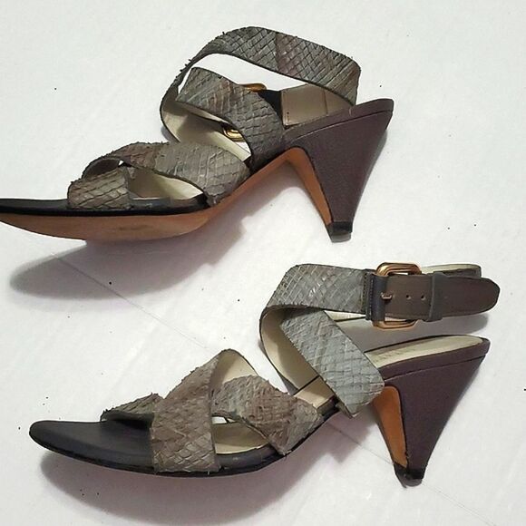 Joy & Peace Gray Textured Snakeskin Leather Crossed Strappy Sandals - Picture 1 of 11